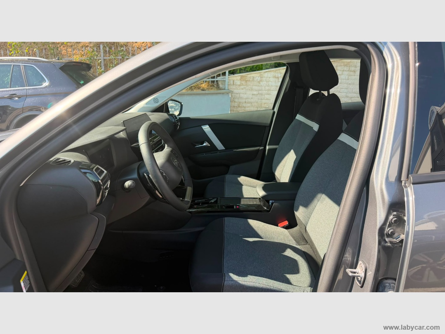 Citroën C4 Hybrid 110 e-DCS6 You - Immagine 11