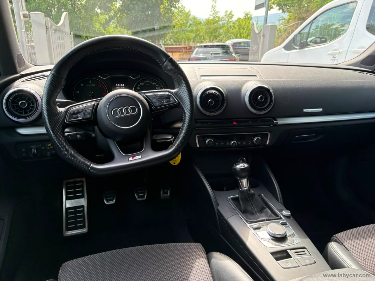 Audi A3 SPB 2.0 TDI Sport - Immagine 11