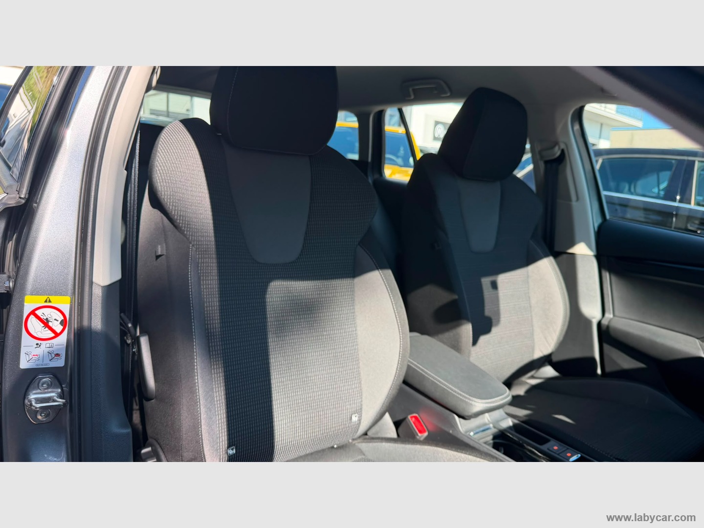 Skoda Octavia 2.0 TDI SCR 150CV DSG Wag. Style - Immagine 11