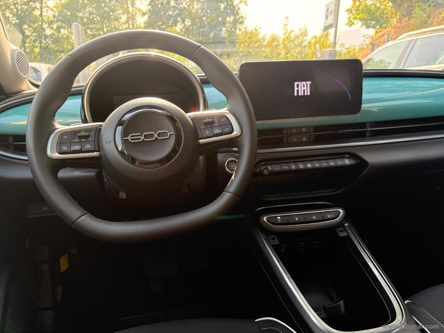 Fiat 600 Hybrid 145 CV DCT MHEV Icon - Immagine 11