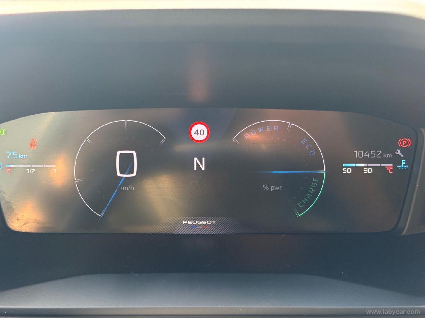 Peugeot 208 Hybrid 110 e-DCS6 Allure - Immagine 11