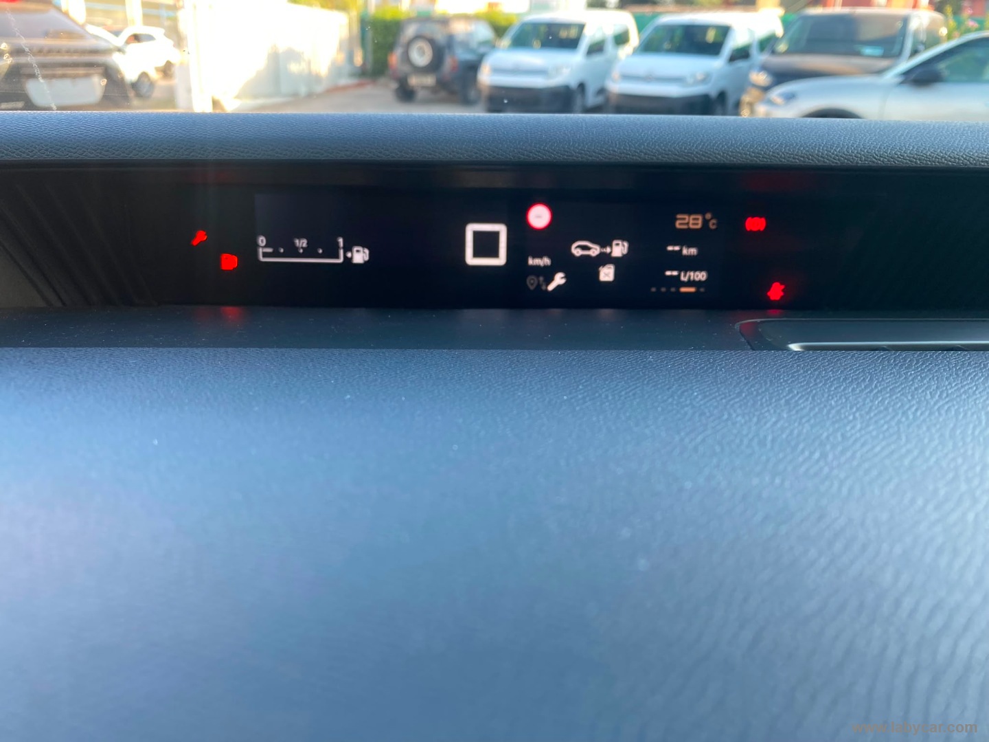 Citroën C3 Aircross PureTech Turbo 100 Plus - Immagine 11