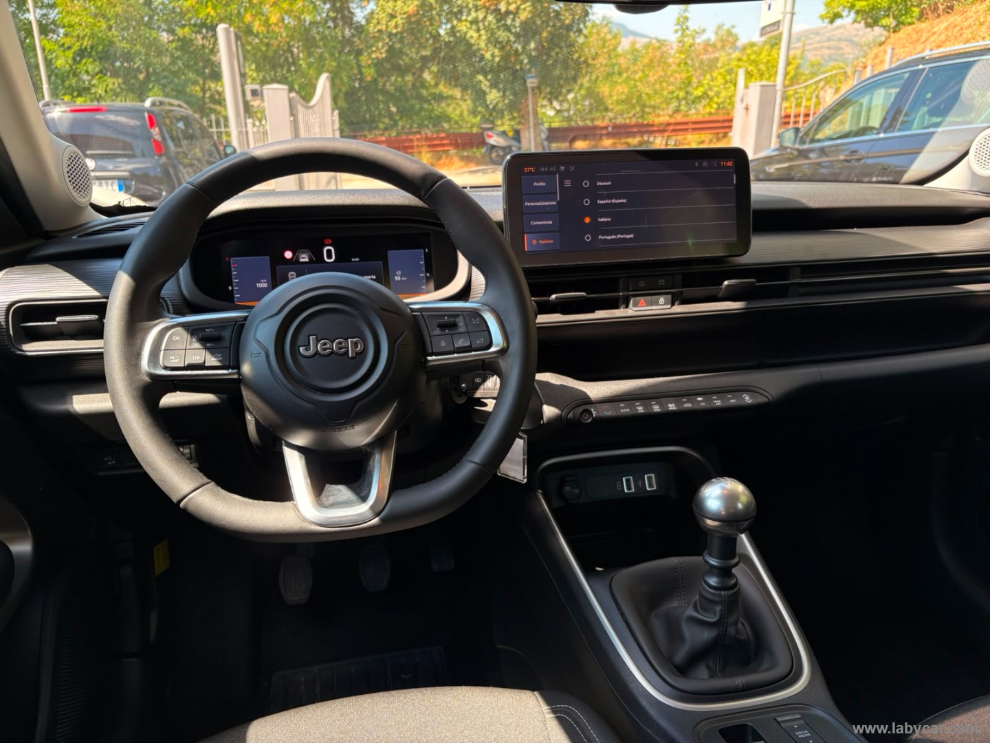 Jeep Avenger 1.2 Turbo Altitude - Immagine 11