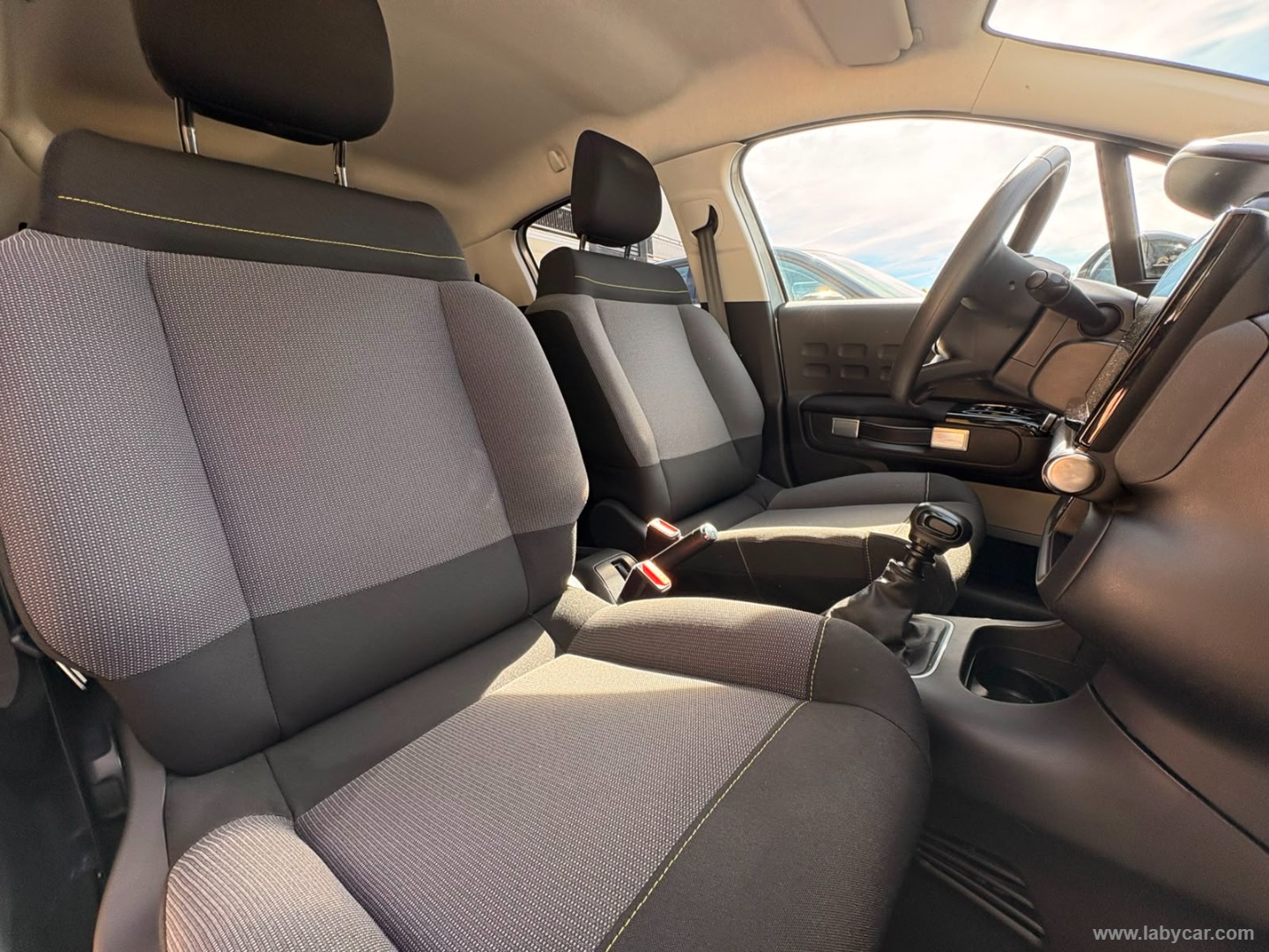 Citroën C3 PureTech 110 S&S Shine - Immagine 11