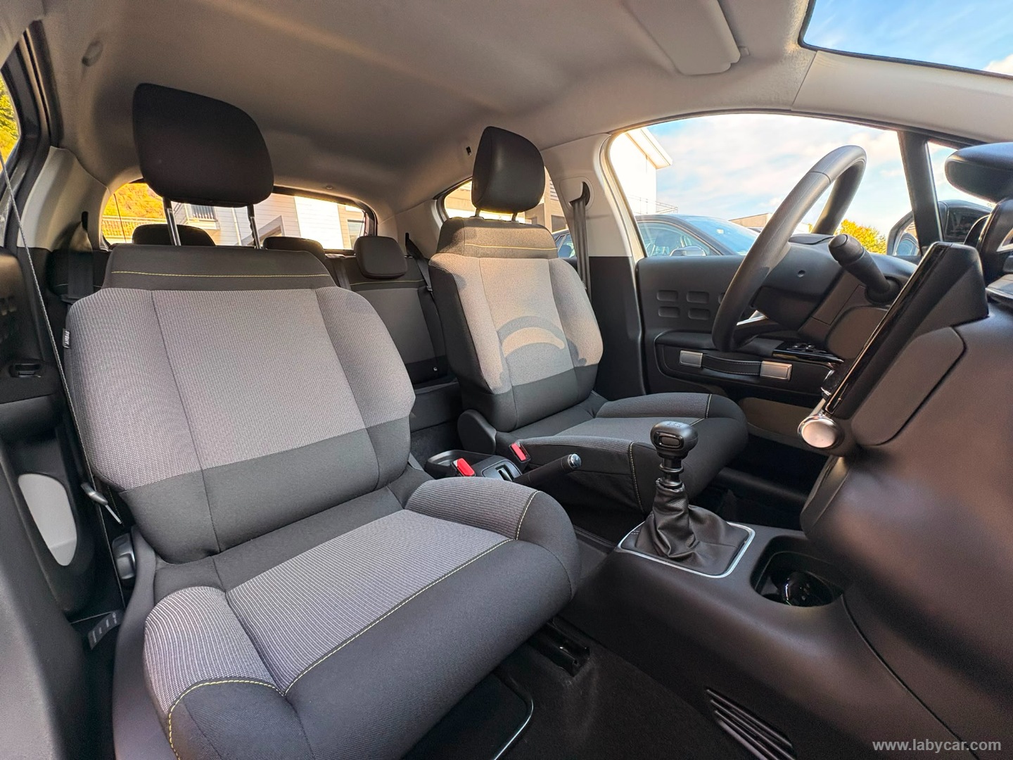 Citroën C3 PureTech 110 S&S Shine - Immagine 11