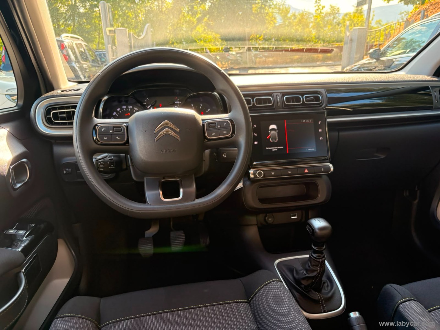 Citroën C3 PureTech 110 S&S Shine - Immagine 11