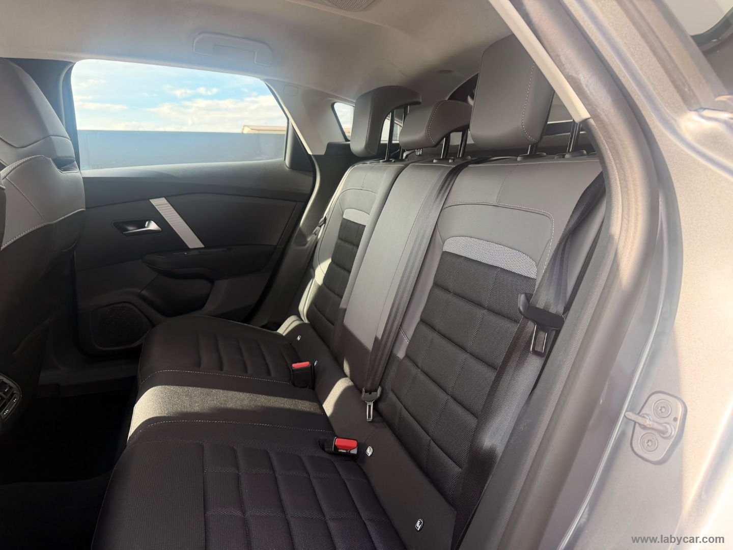 Citroën C4 Hybrid 110 e-DCS6 You - Immagine 11