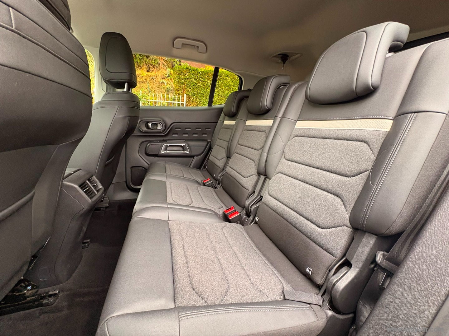 Citroën C5 Aircross Hybrid 145 e-DCS6 Max - Immagine 11