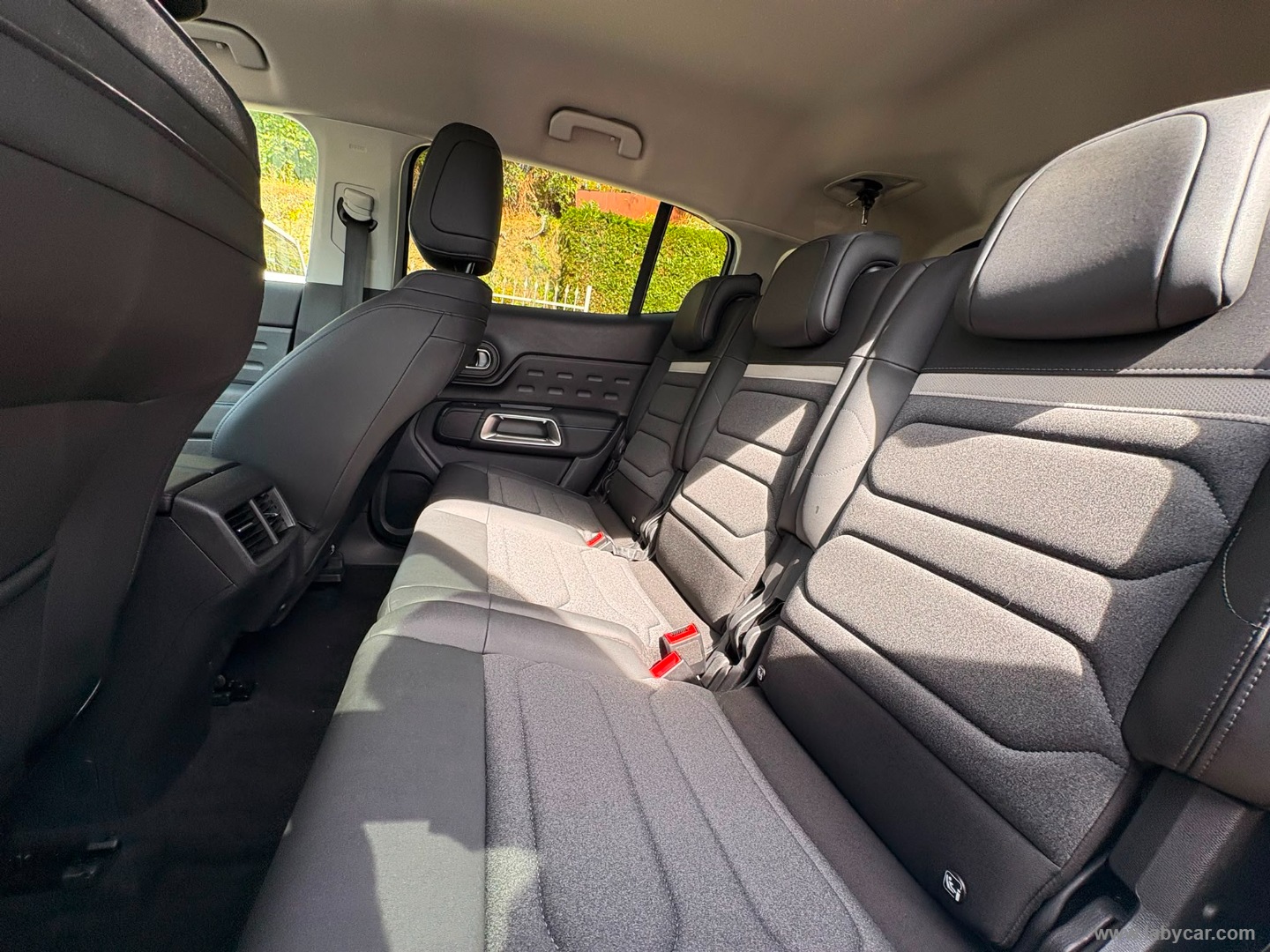 Citroën C5 Aircross Hybrid 145 e-DCS6 Max - Immagine 11