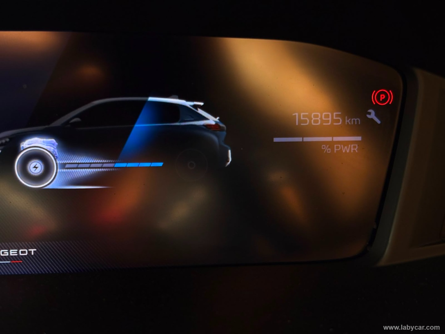 Peugeot 208 Hybrid 110 e-DCS6 Allure - Immagine 11