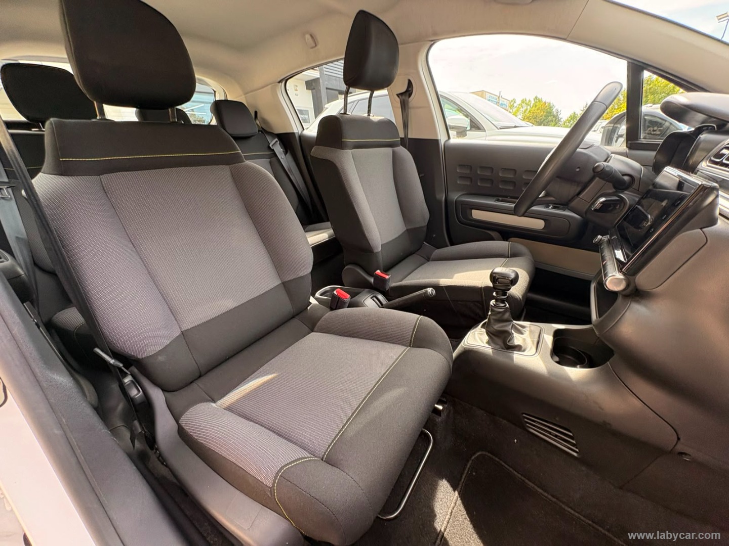 Citroën C3 BlueHDi 100 S&S Feel - Immagine 11