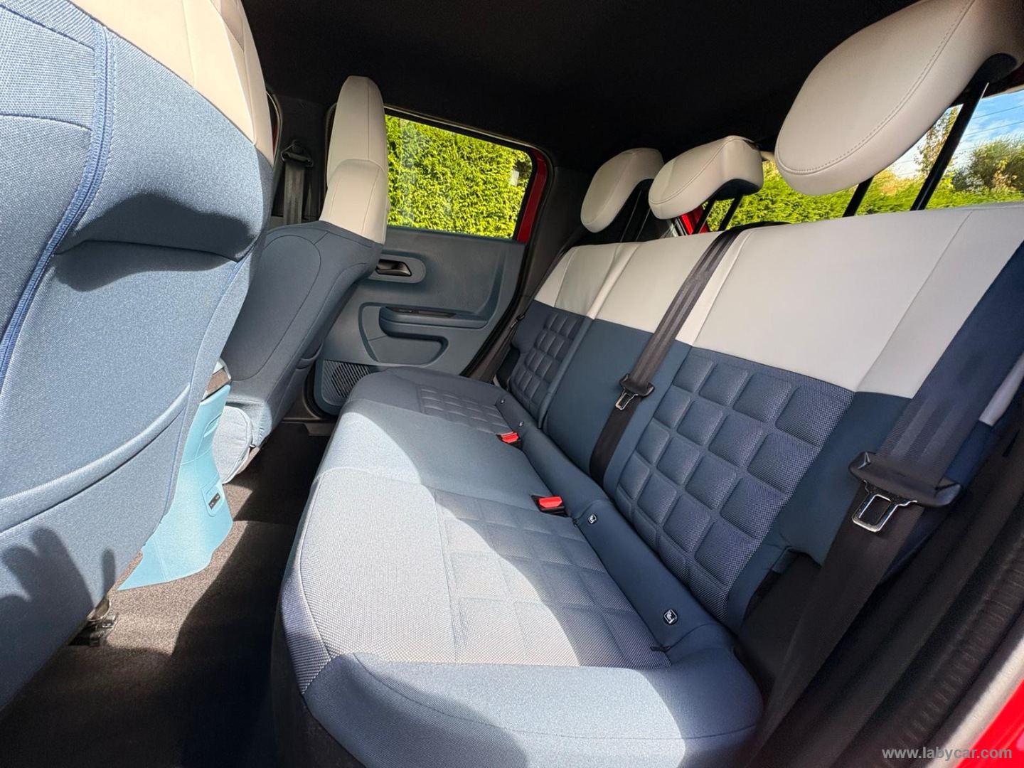 Fiat Grande Panda 1.2 Hybrid 110 S&S La Prima - Immagine 11