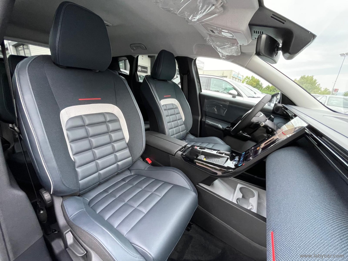 Citroën C5 Aircross Hybrid 145 e-DCS6 Max - Immagine 11