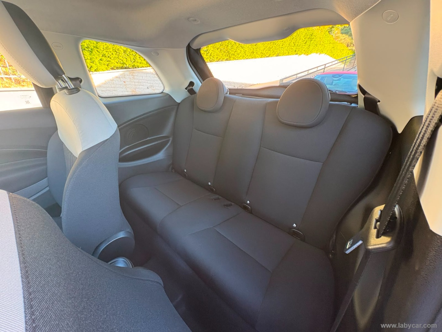 Fiat 500 Berlina Hybrid Pop - Immagine 11