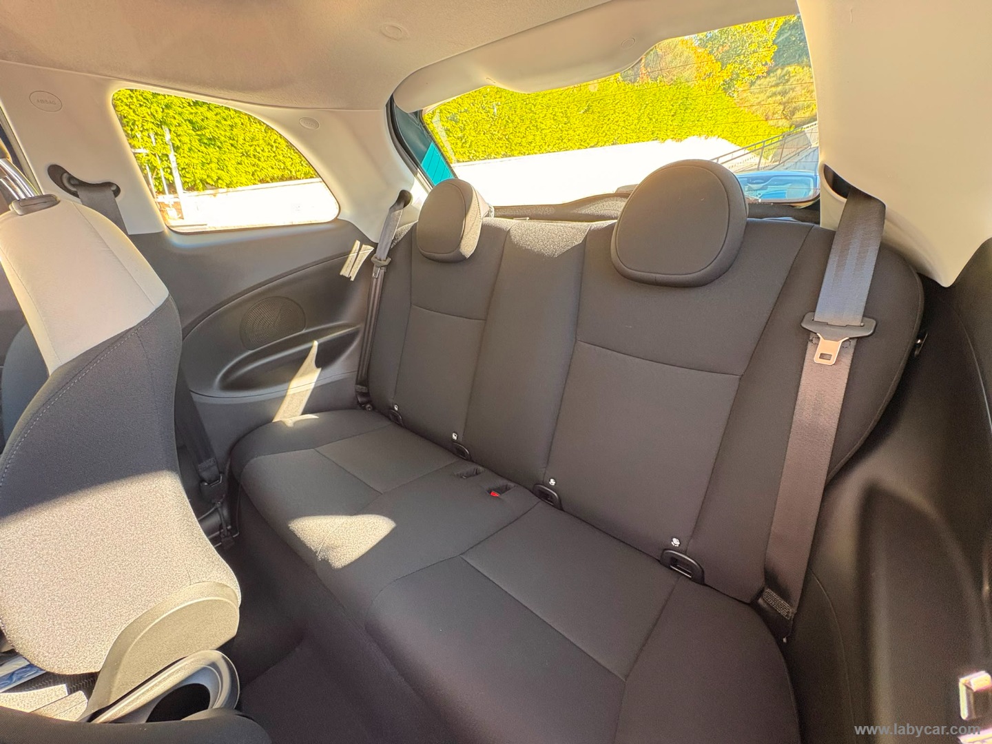 Fiat 500 Berlina Hybrid Icon - Immagine 11