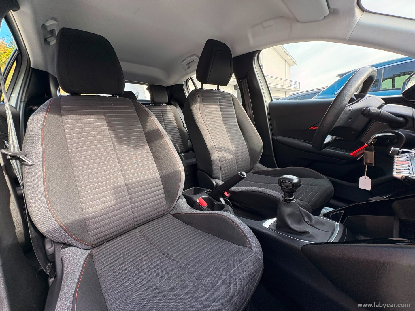 Peugeot 208 BlueHDi 100 S&S 5p. Active - Immagine 11