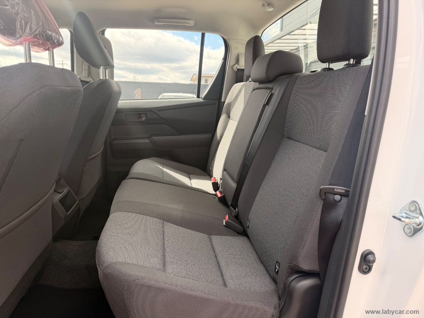 Toyota Hilux 2.8 D-4D 48V A/T 4WD DC Hilux - Immagine 11