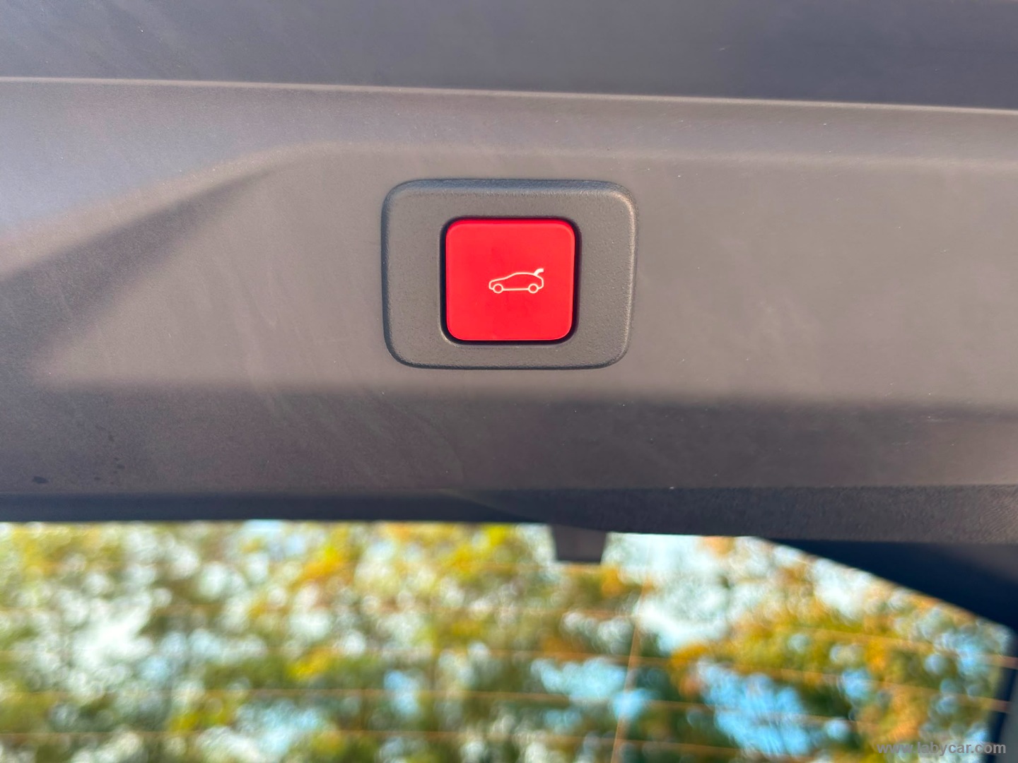 Peugeot 3008 Hybrid 145 e-DCS6 GT - Immagine 11