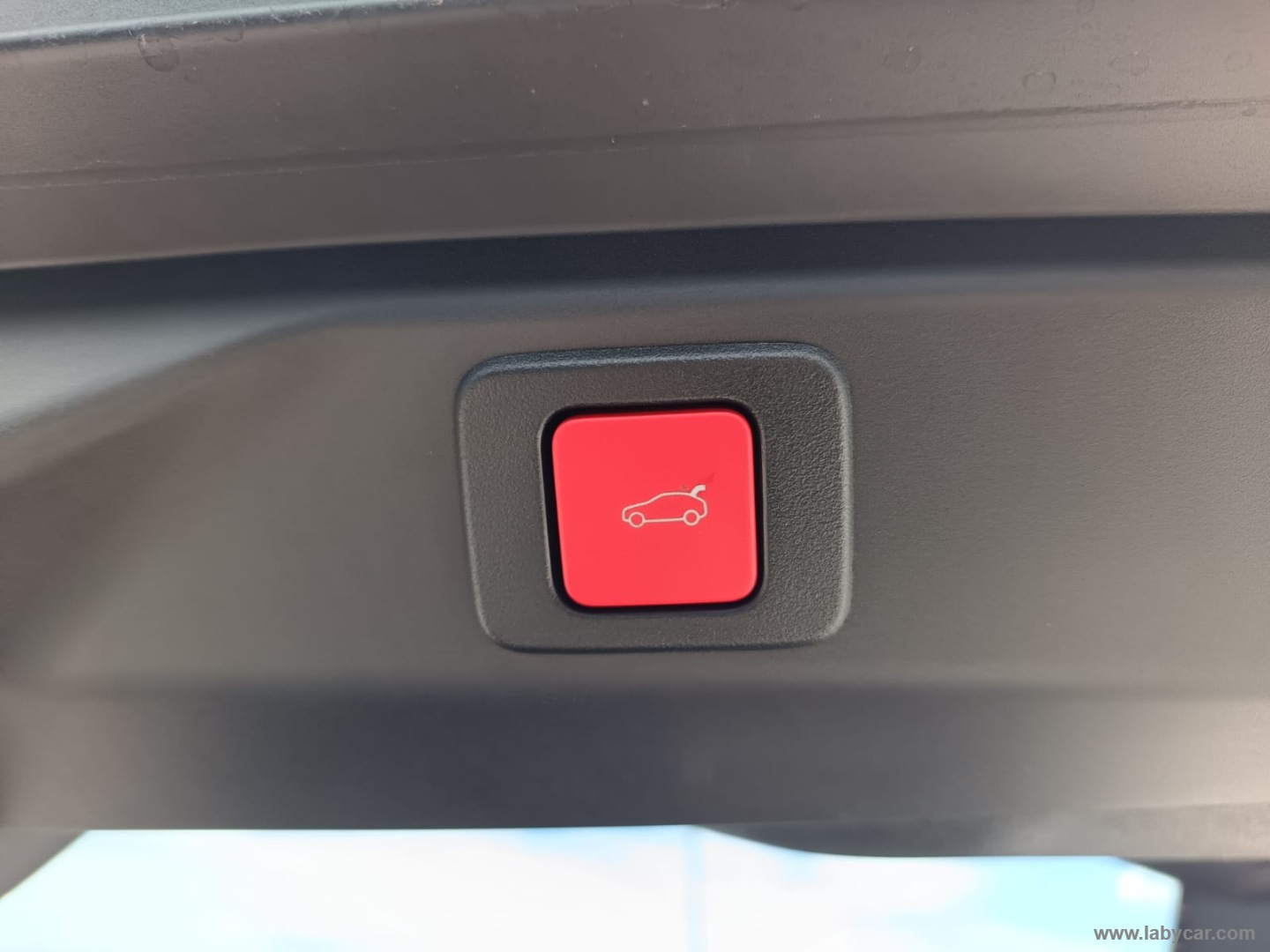 Peugeot 3008 Hybrid 145 e-DCS6 GT - Immagine 11