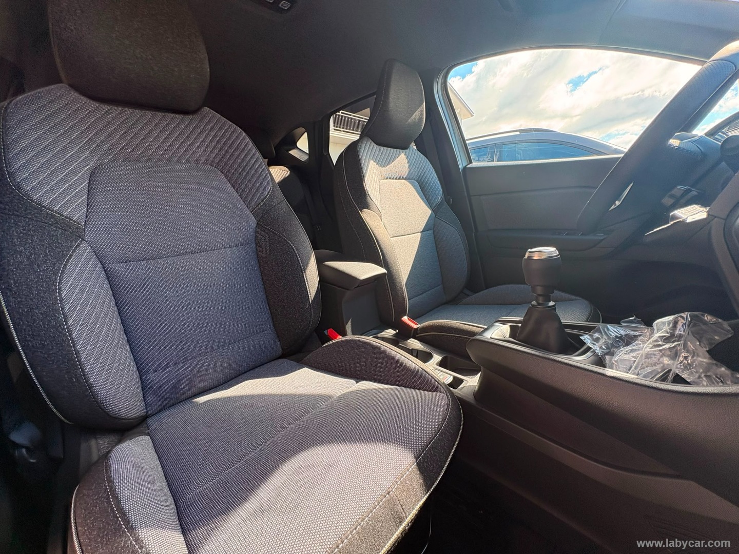 Renault Captur Eco-G 120 CV Techno - Immagine 11