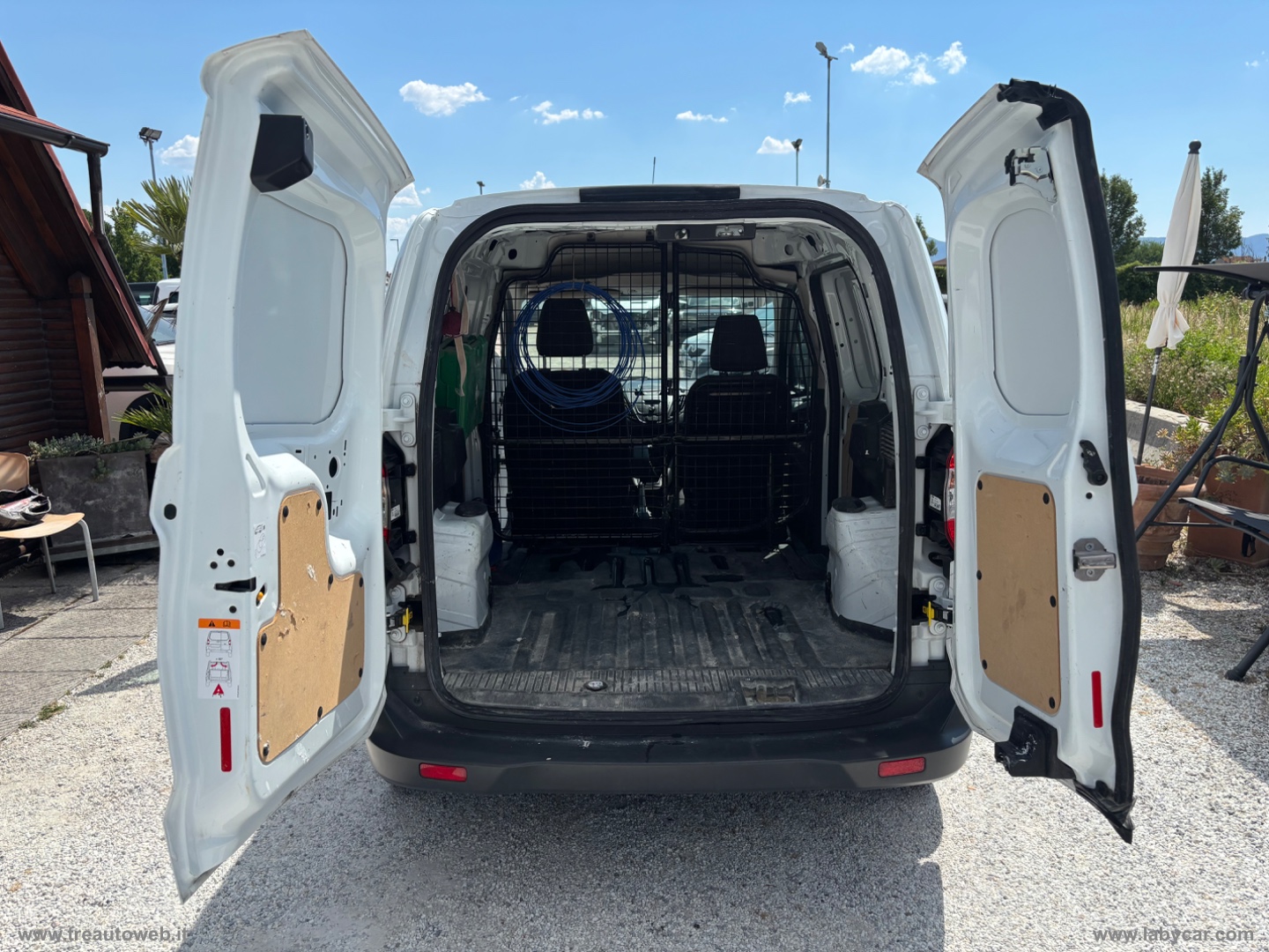 Transit Courier 1.5 TDCi 75CV Van Trend - immagine 11