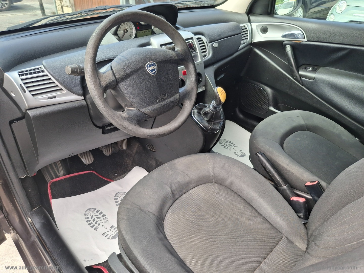 Ypsilon 1.2 69 CV Platinum - immagine 11