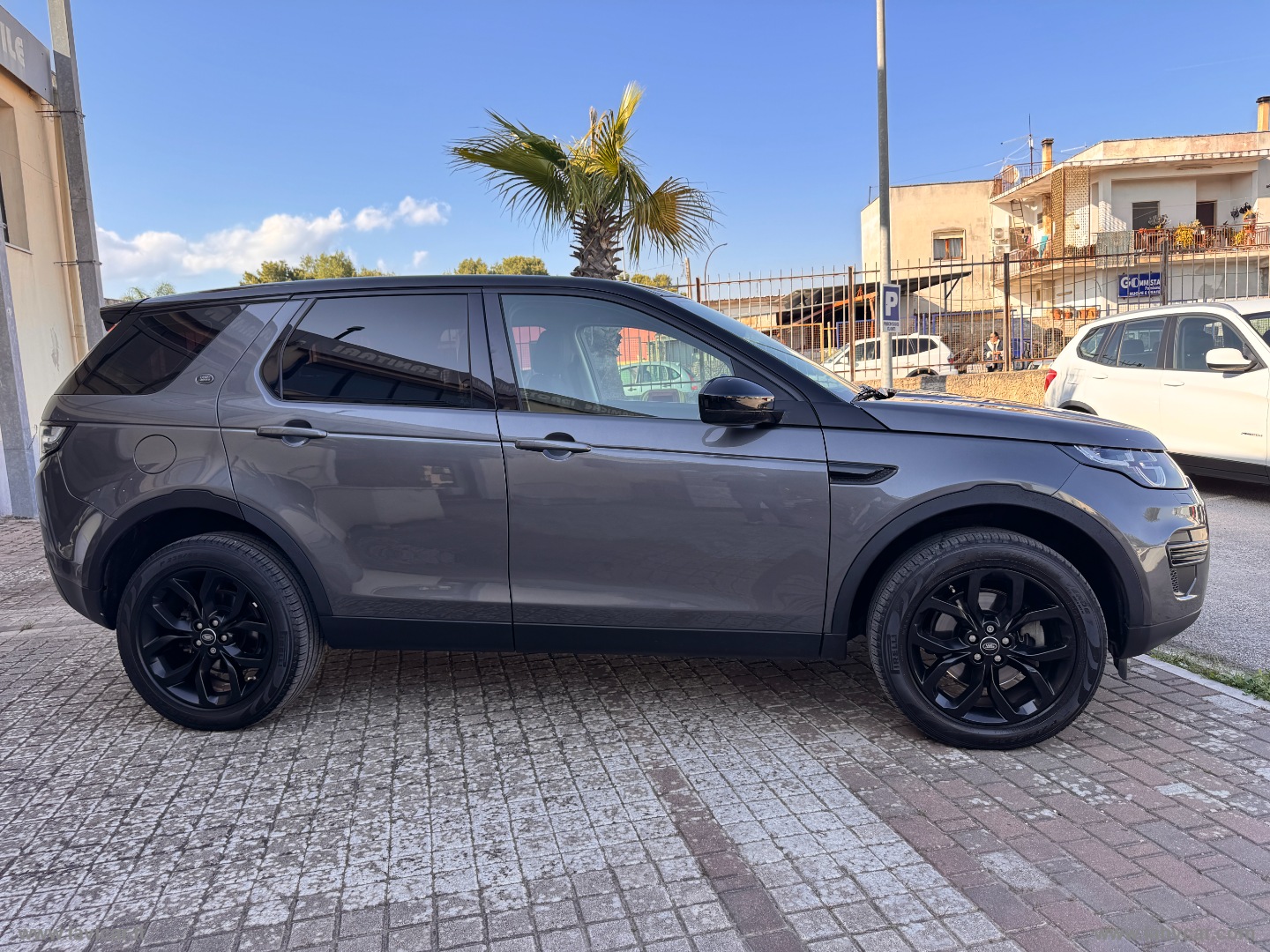 Discovery Sport 2.0 TD4 150 Bus.Pr. SE - immagine 11