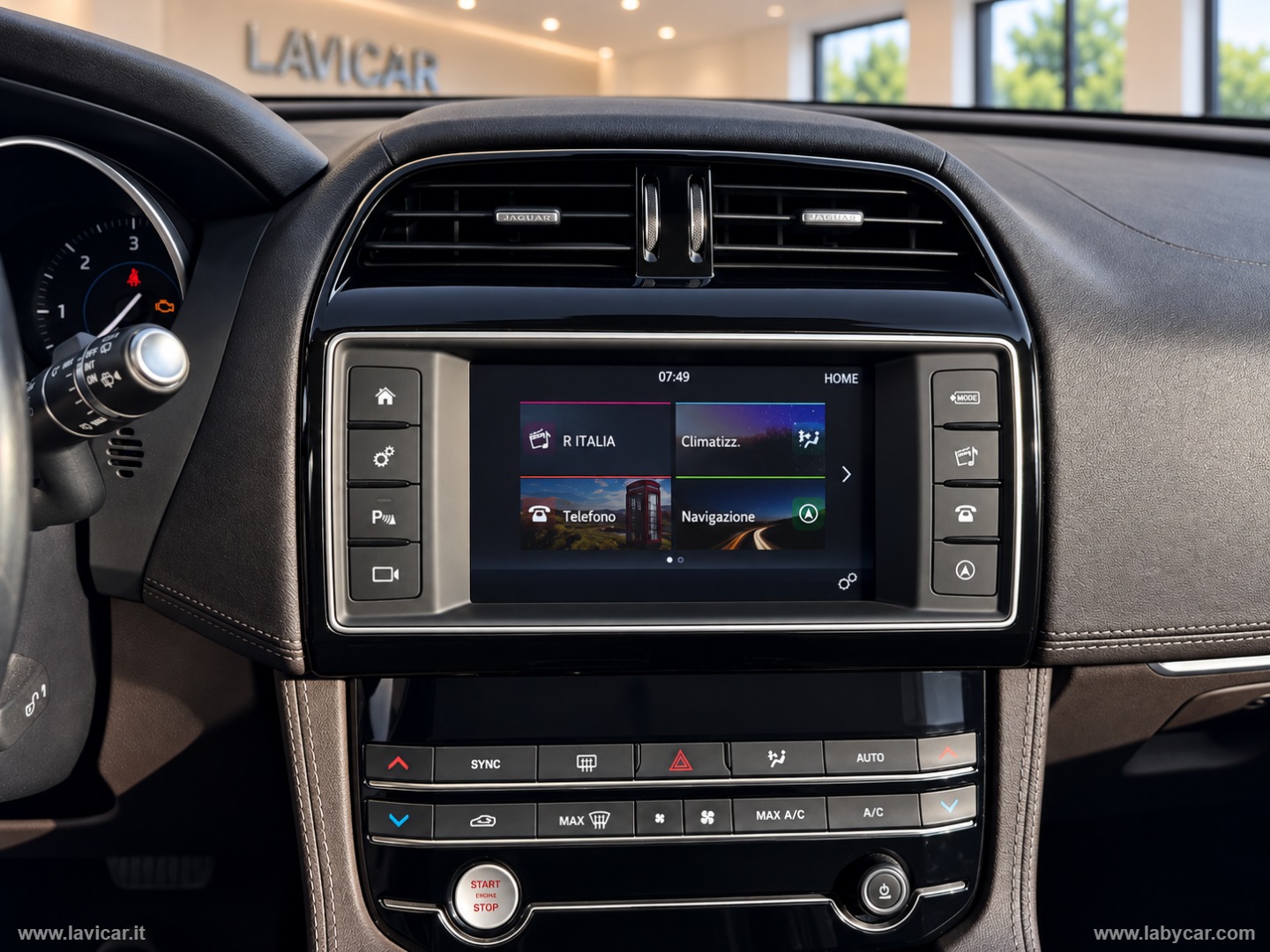 F-Pace 2.0 D 180 CV AWD aut. R-Sport - immagine 11