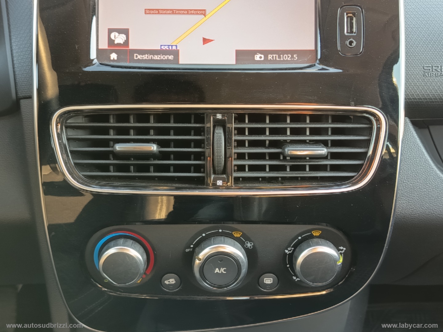 Clio TCe 12V 90 CV S&S 5p. Energy Duel - immagine 11