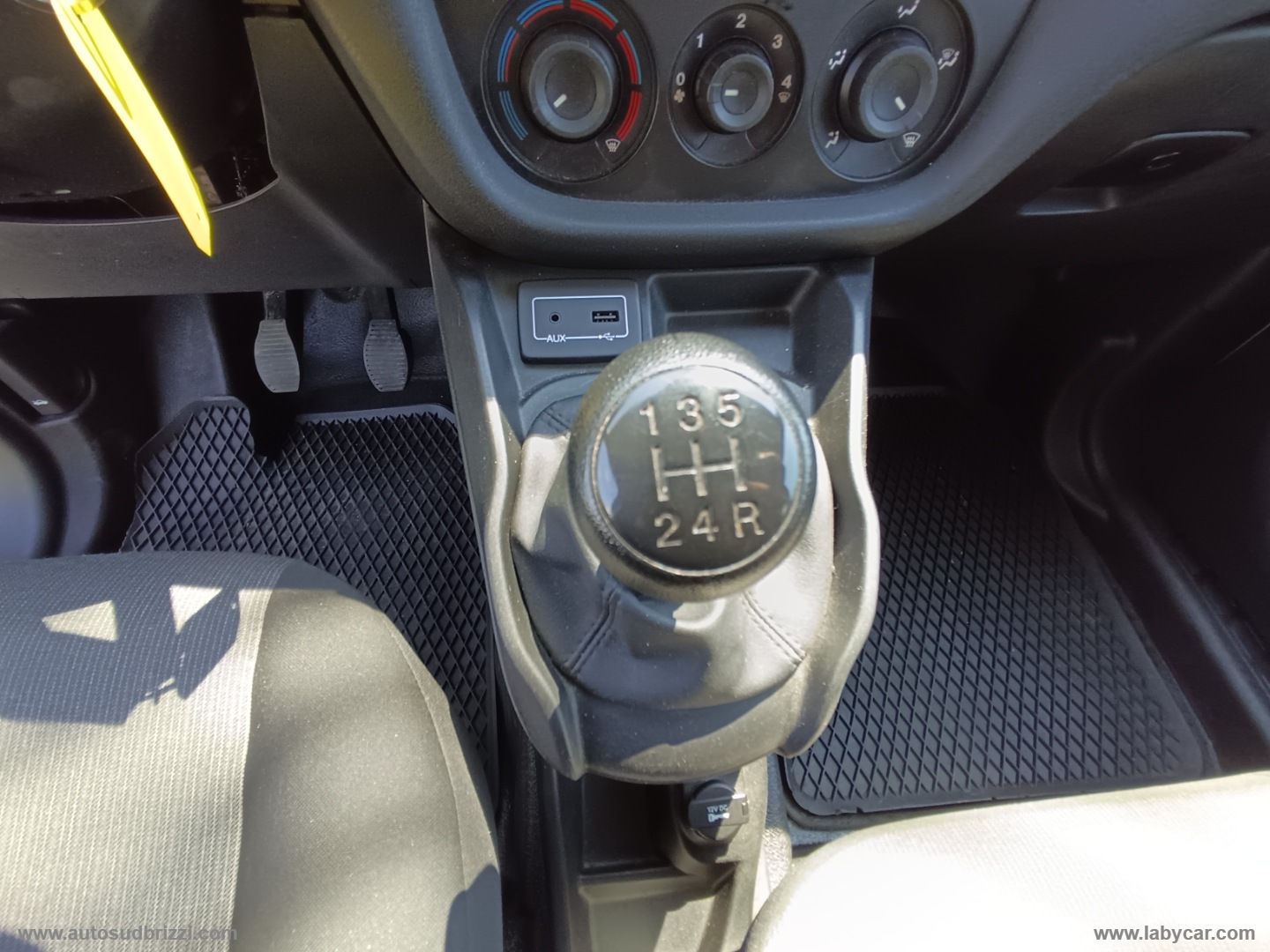 Doblò 1.3MJT PC-TN Cargo Lam.SX 3Pti 3 POSTI - immagine 11