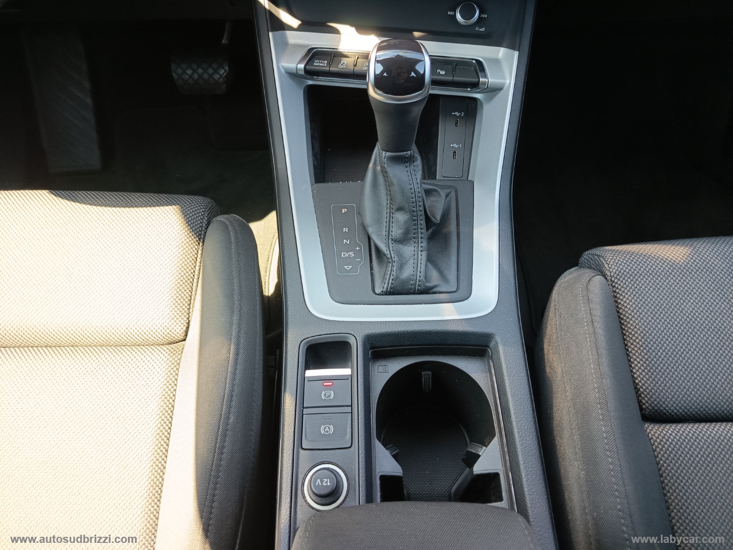 Q3 SPB 35 TDI S tronic Business Plus - immagine 11