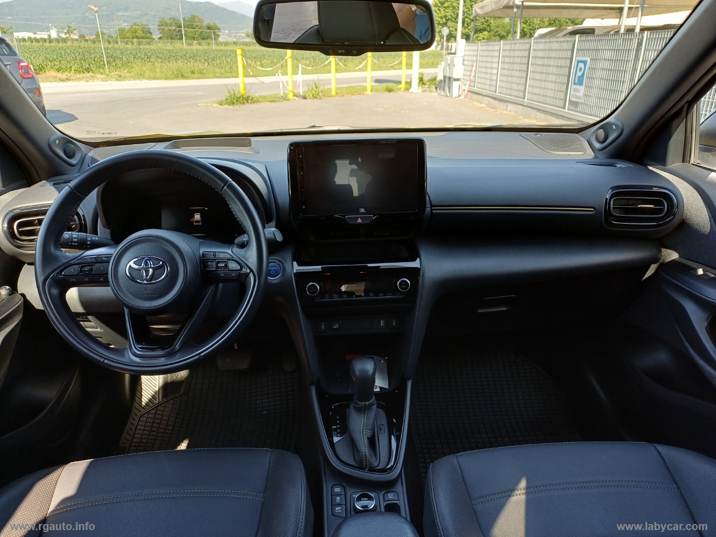 Yaris Cross 1.5 Hyb. 5p. E-CVT AWD Prem. - immagine 11