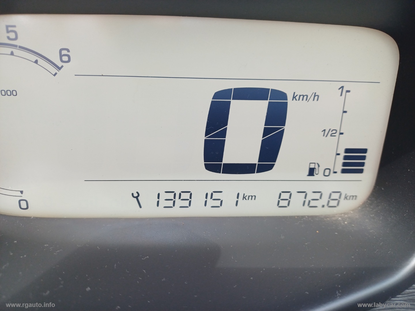 C3 Picasso 1.6 HDi 90 Exclusive - immagine 11