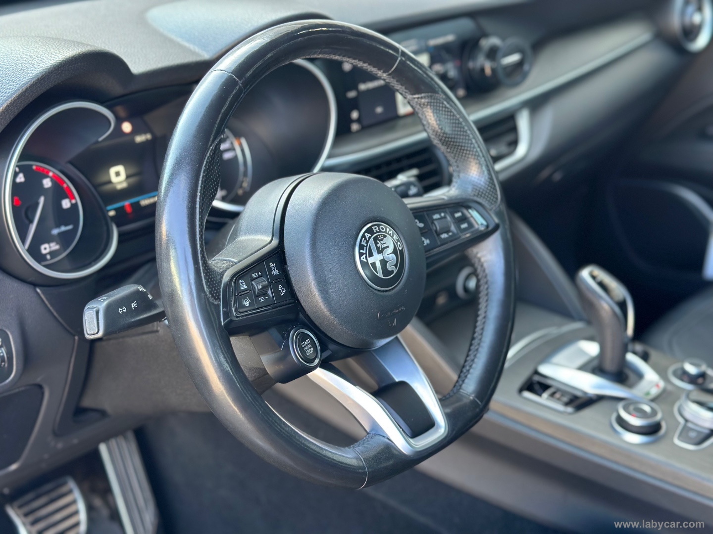 Stelvio 2.2 T.diesel 210 CV AT8 Q4 Ti - immagine 11