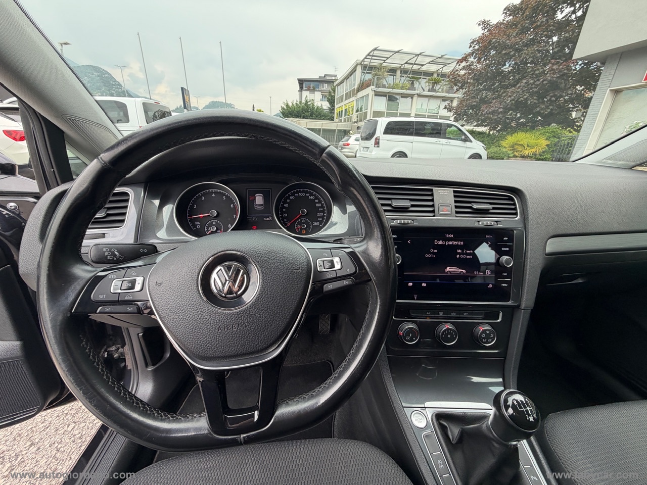 Golf 1.0 TSI 110CV 5p. Business BMT - immagine 11