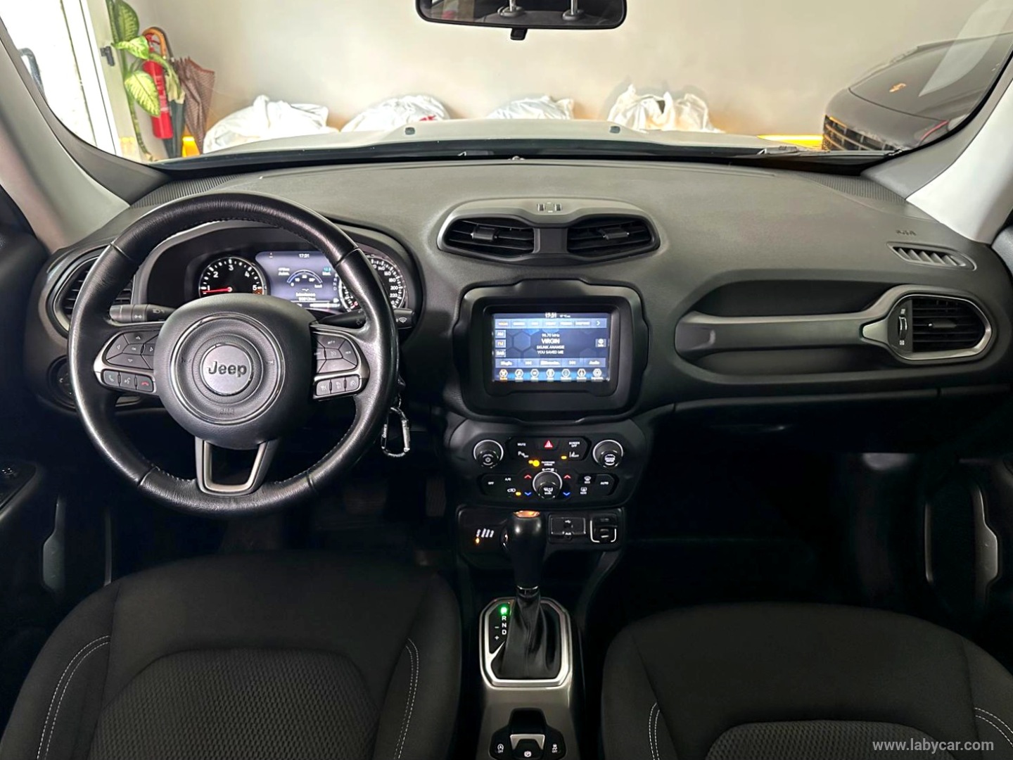 Renegade 2.0 Mjt 140CV 4WD AUTOM Limited - immagine 11