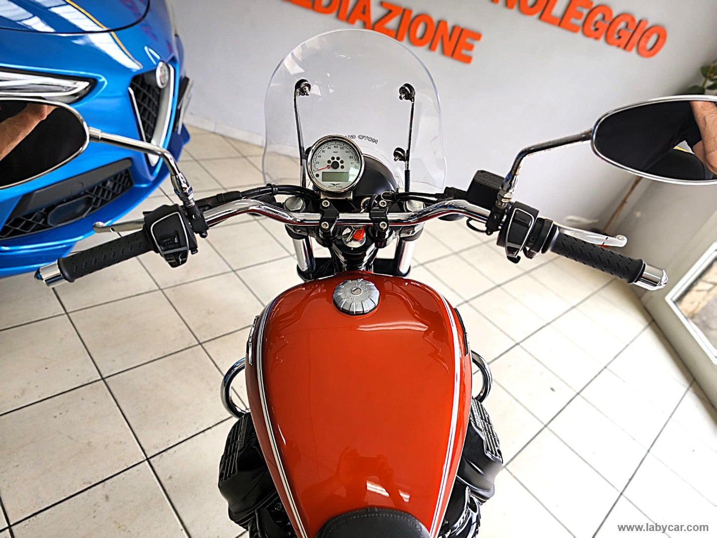 V9 ROAMER UNICO PROPRIETARIO - immagine 11