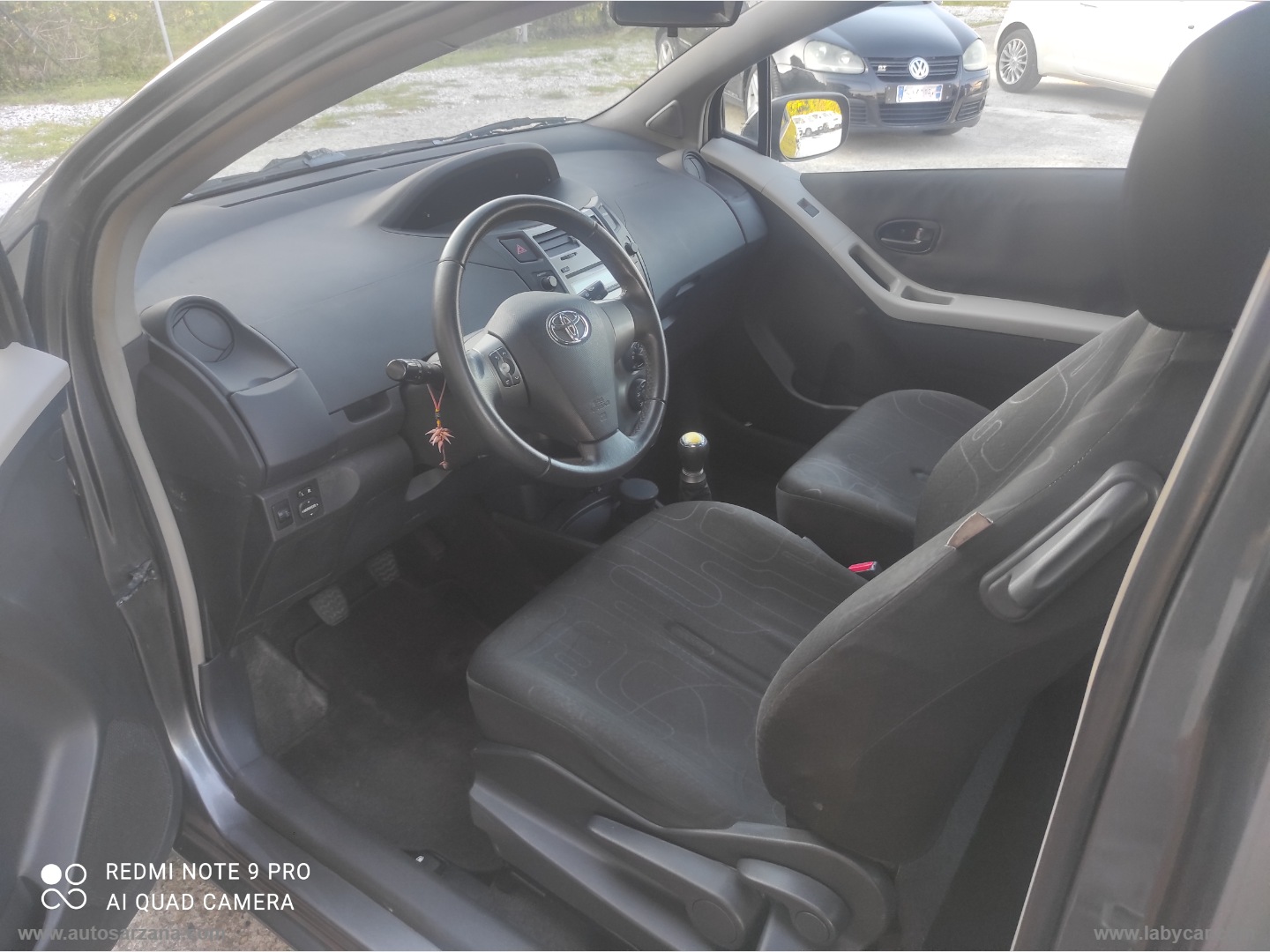 Yaris 1.0 3p. Luxury pack - immagine 11