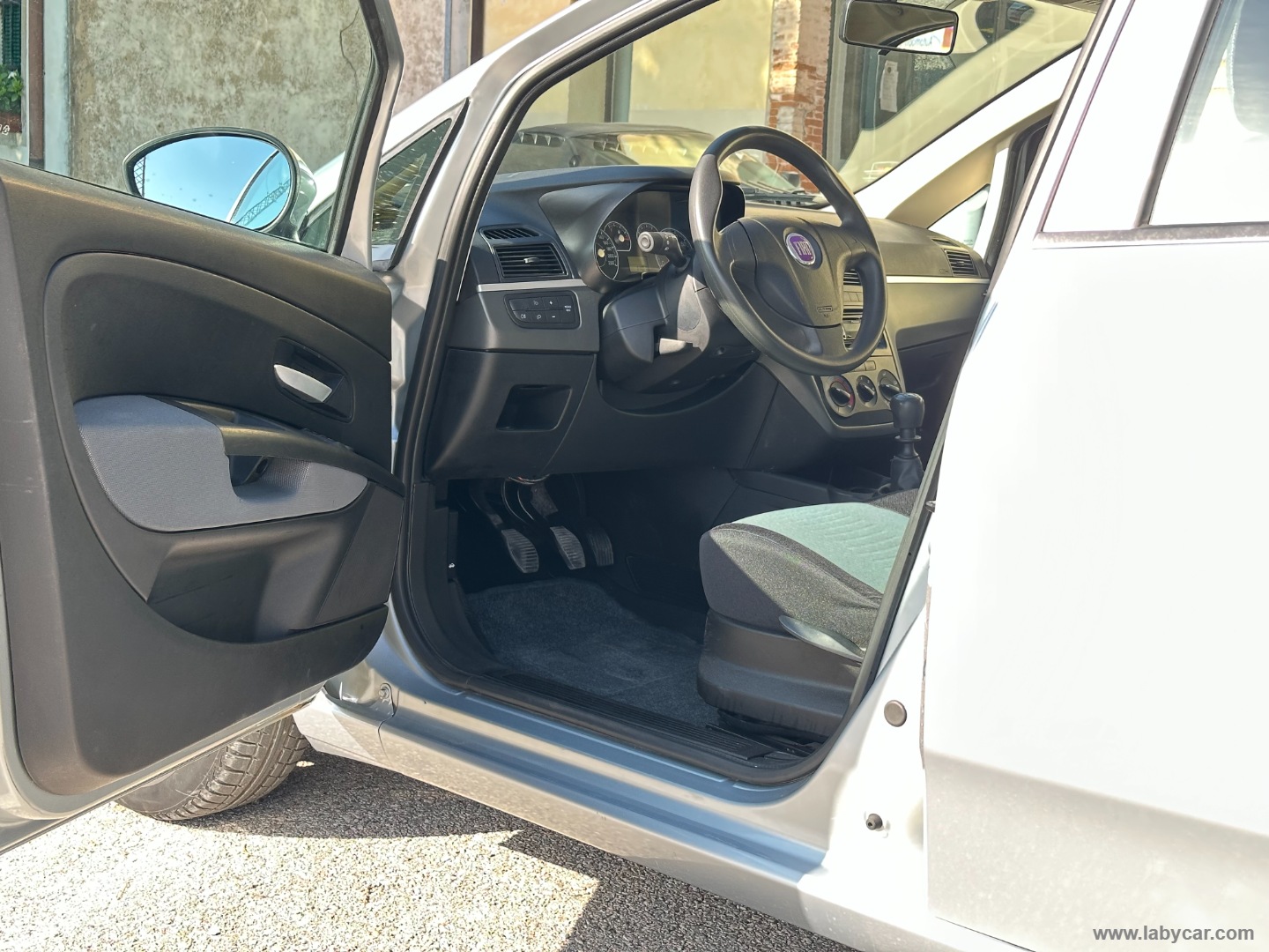 Grande Punto 1.2 5p. Active NEOPATENTATI - immagine 11