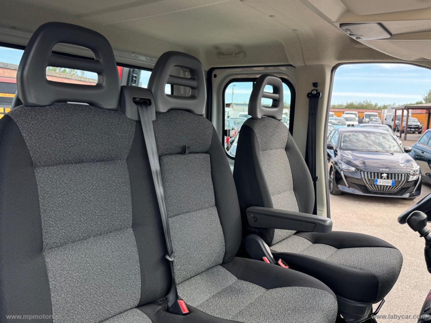 Ducato 35 2.3 MJT 130CV PLM-DC Cab.Maxi + GRU - immagine 11