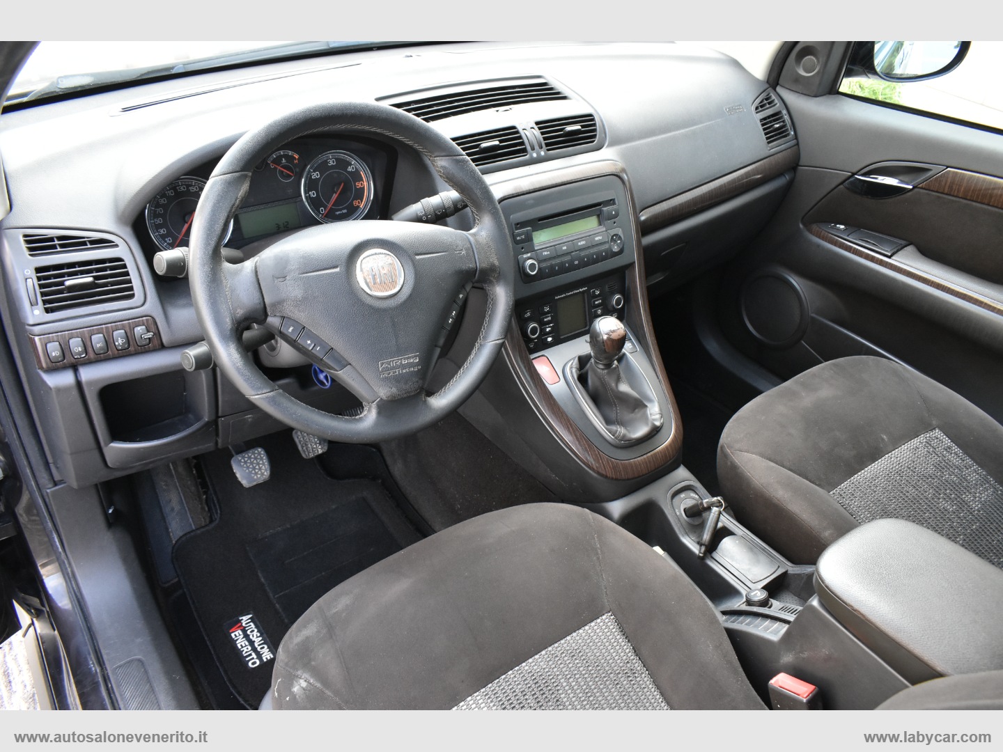 Croma 1.9 MJT Emotion - immagine 11
