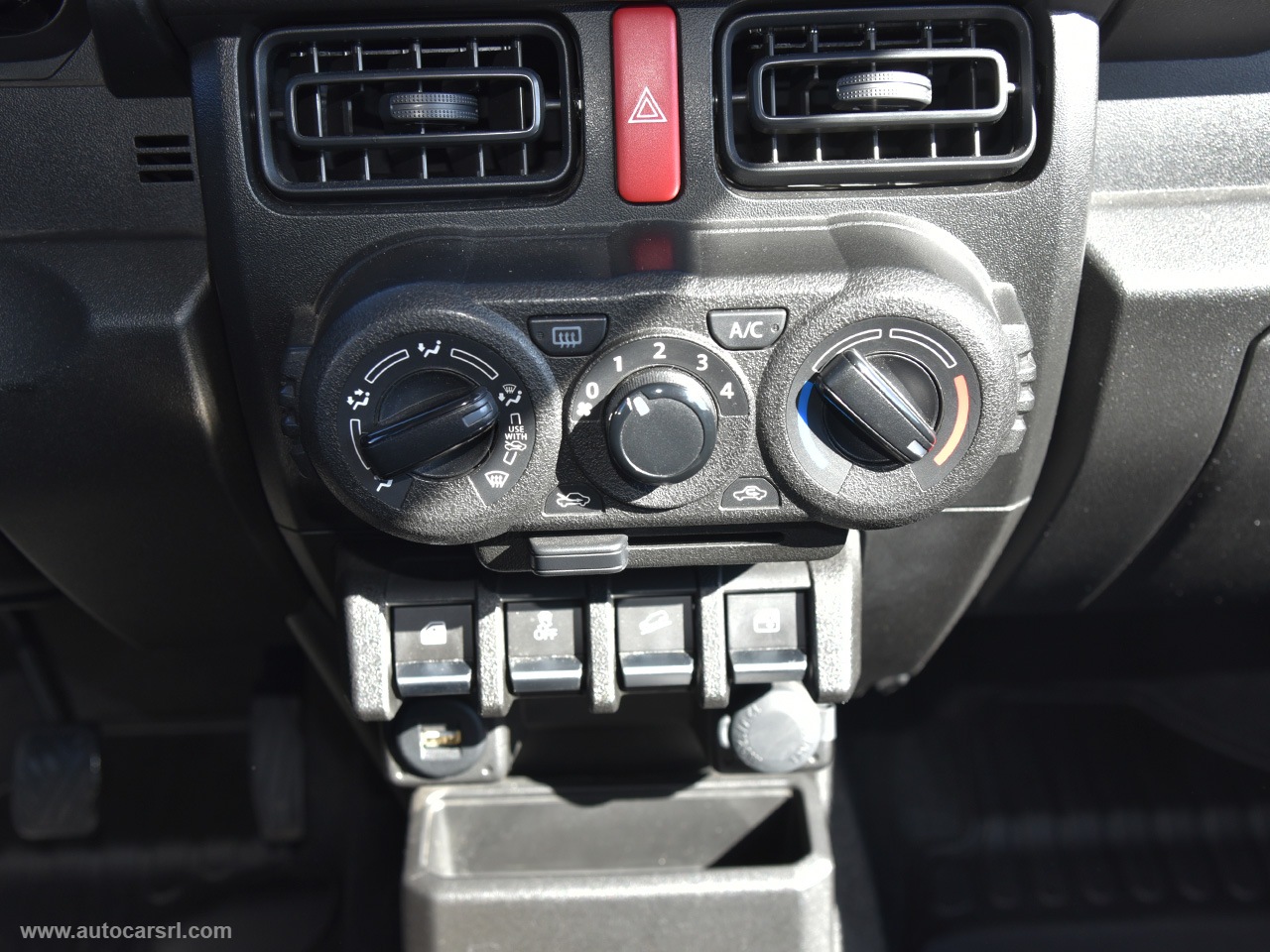Jimny 1.5 5MT PRO 4WD ALLGRIP - immagine 11