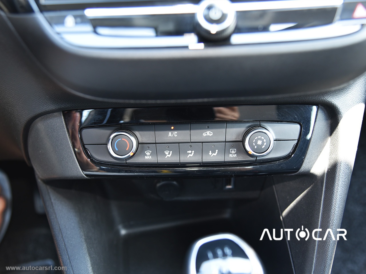 Corsa 1.2 Elegance S - immagine 11