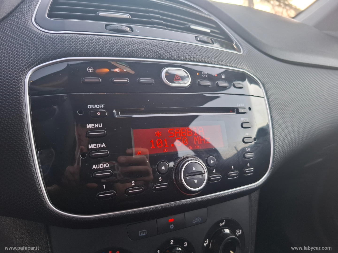 Punto 1.4 8V 5p. Natural Power Lounge - immagine 11