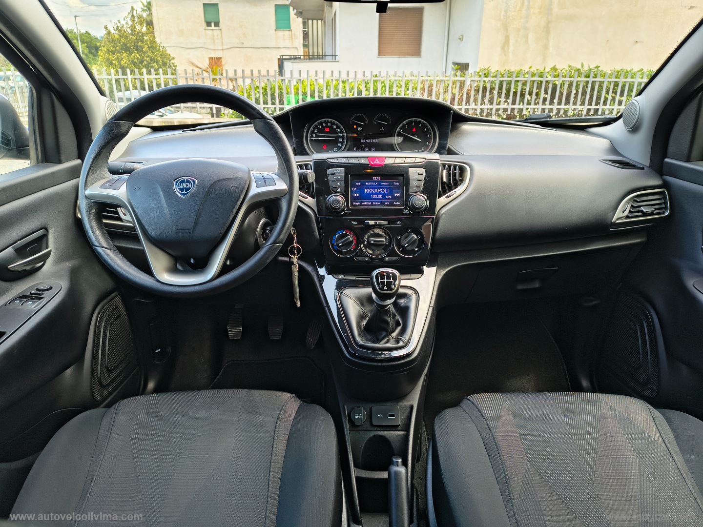 Ypsilon 1.2 69 CV 5p. GPL Ecochic GOLD - immagine 11