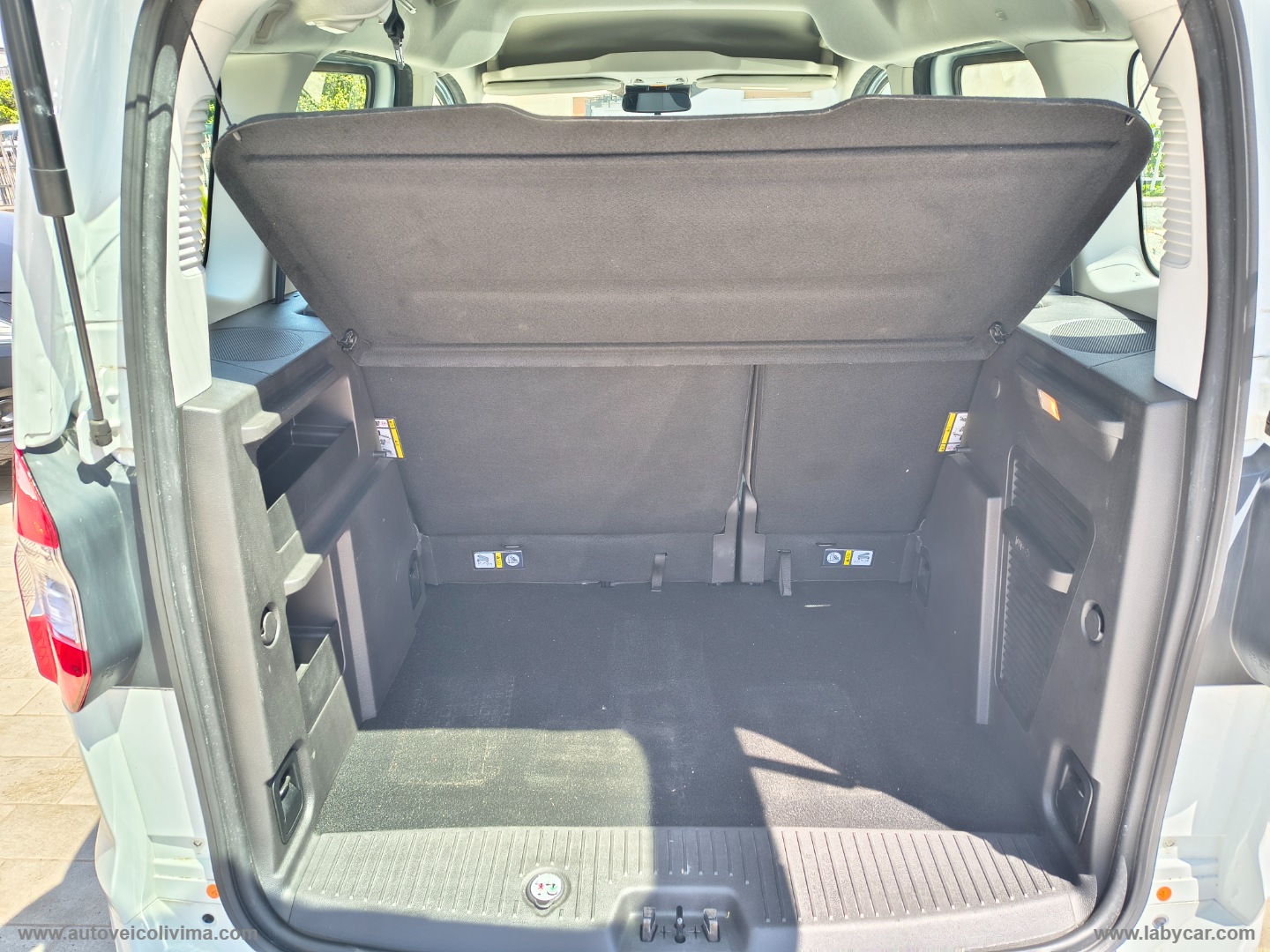 Tourneo Courier 1.5 TDCI 75 CV S&S Plus - immagine 11