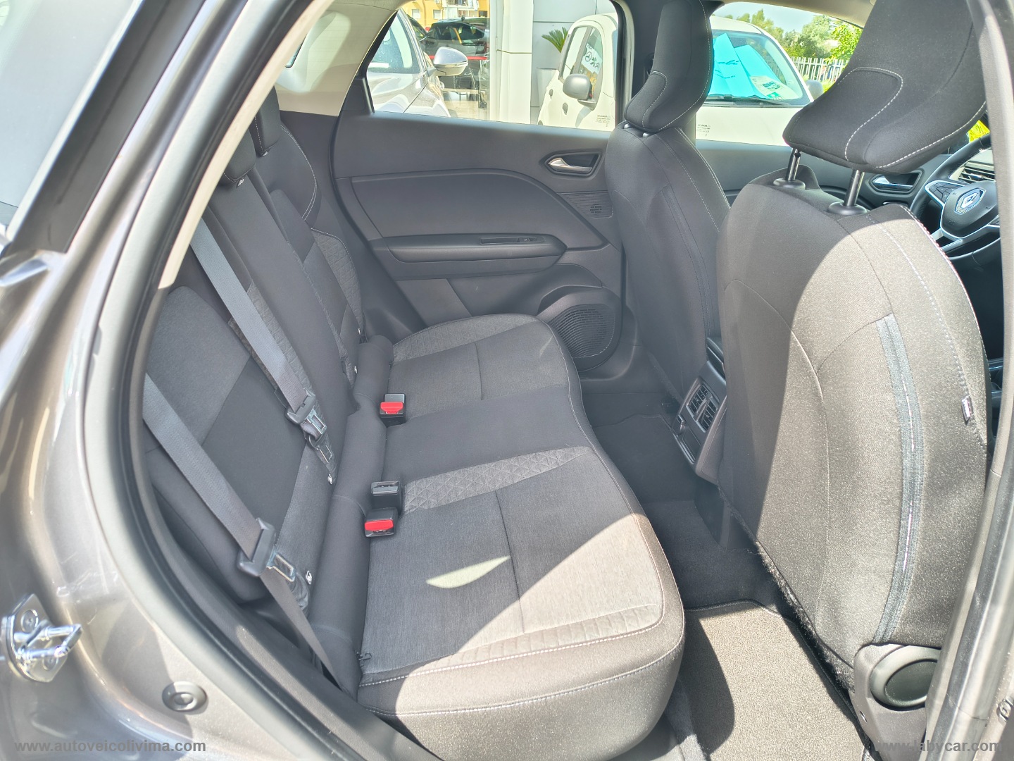 Captur TCe 12V 100 CV GPL Zen - immagine 11