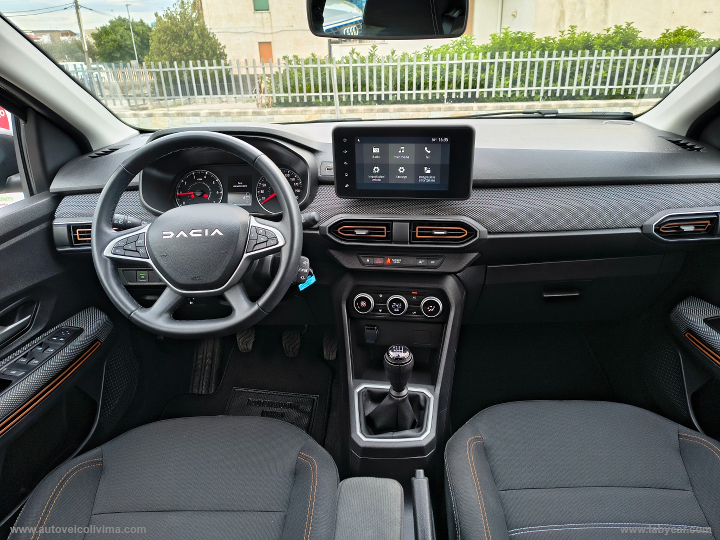 Sandero Stepway 1.0 TCe ECO-G Expression - immagine 11