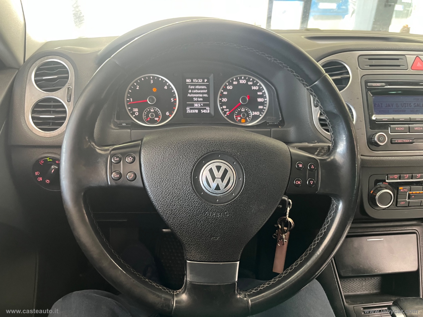 Tiguan 2.0 TDI DPF 4MOT. tip Track&Field - immagine 11