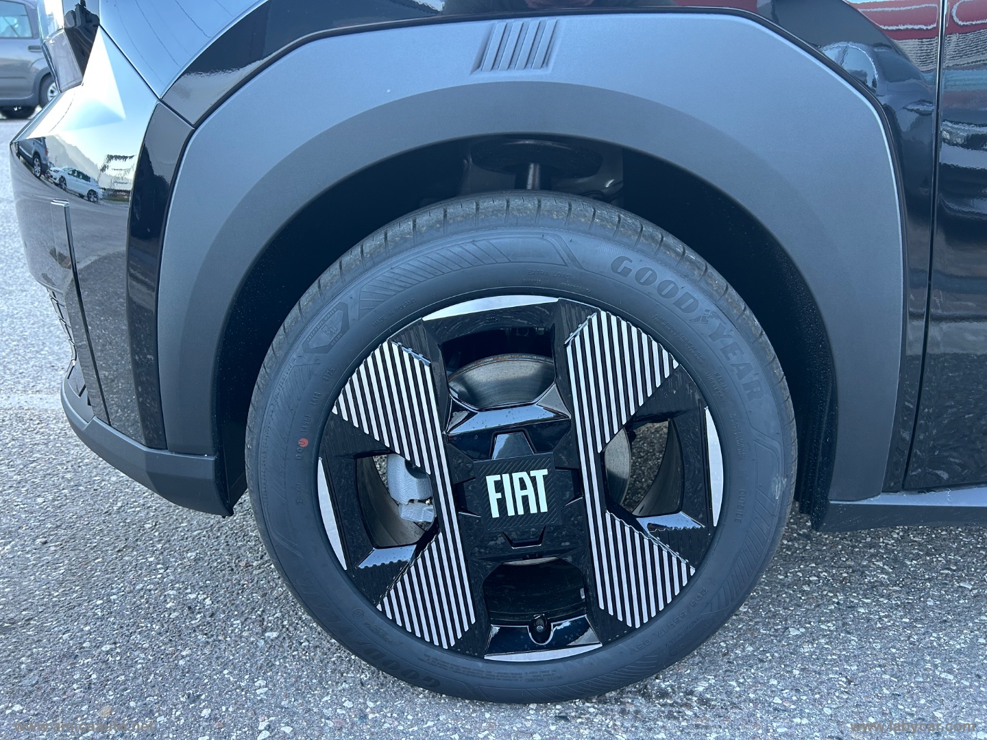Grande Panda 1.2 Hybrid 110 S&S La Prima - immagine 11